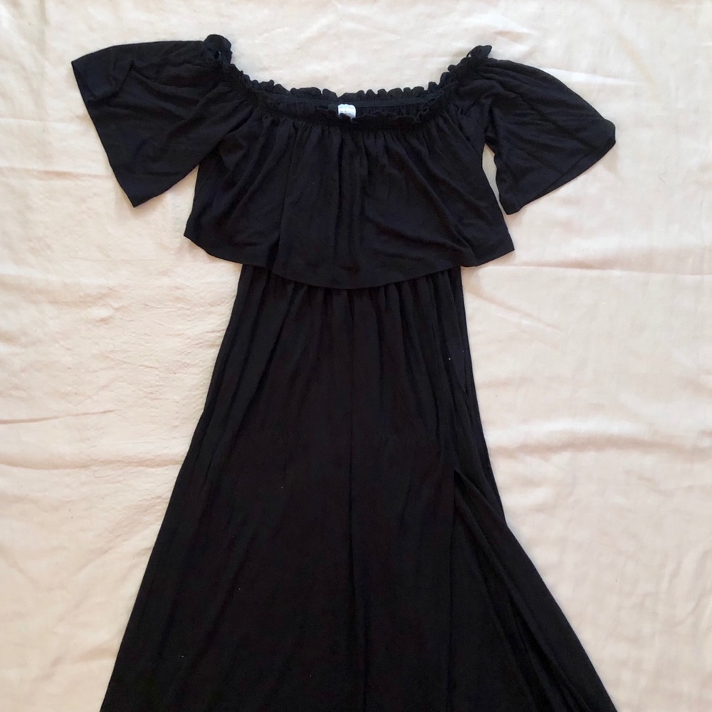 H&M Off-the-Shoulder Split-Leg Maxi Dress